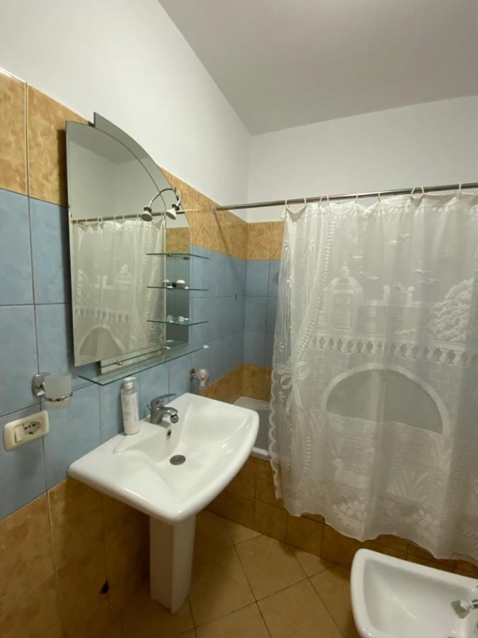 Noar Apartment Sarande Luaran gambar