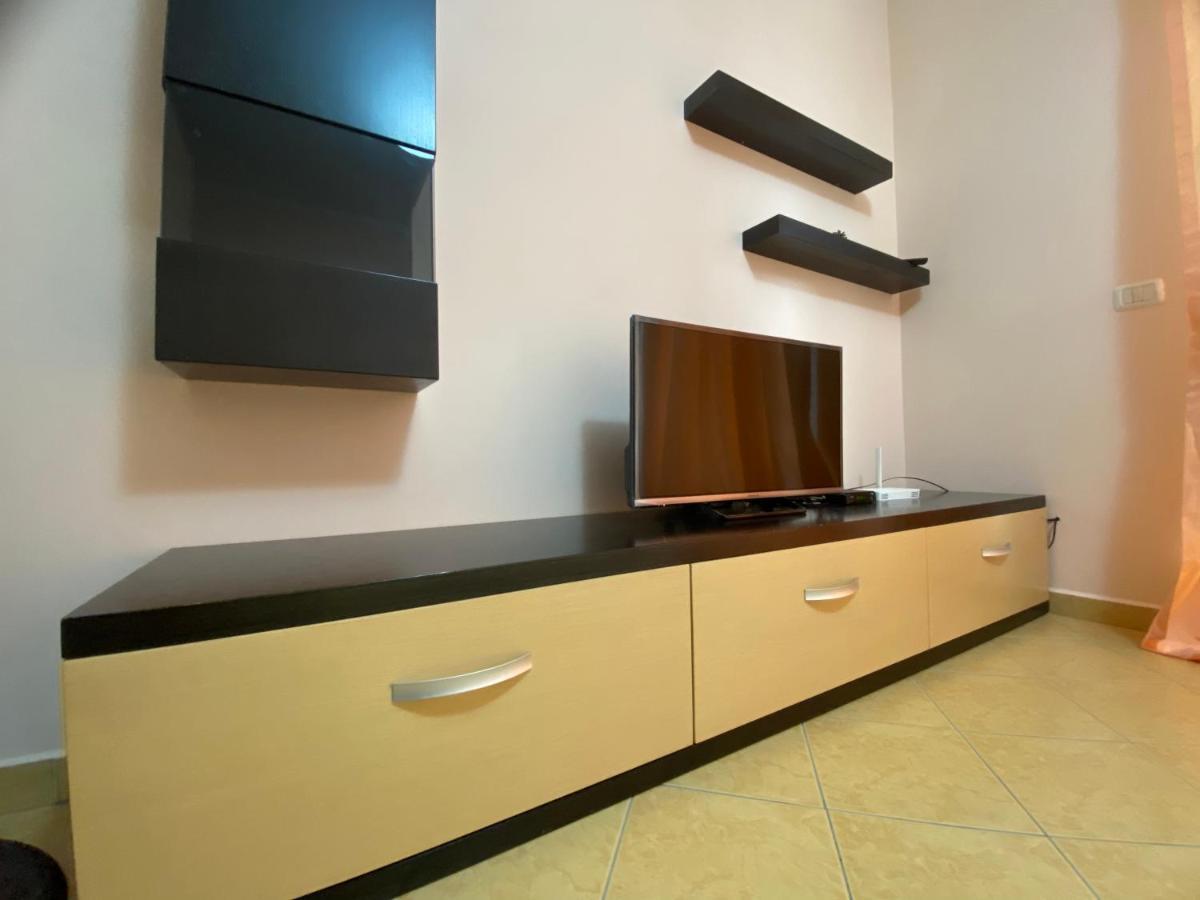Noar Apartment Sarande Luaran gambar